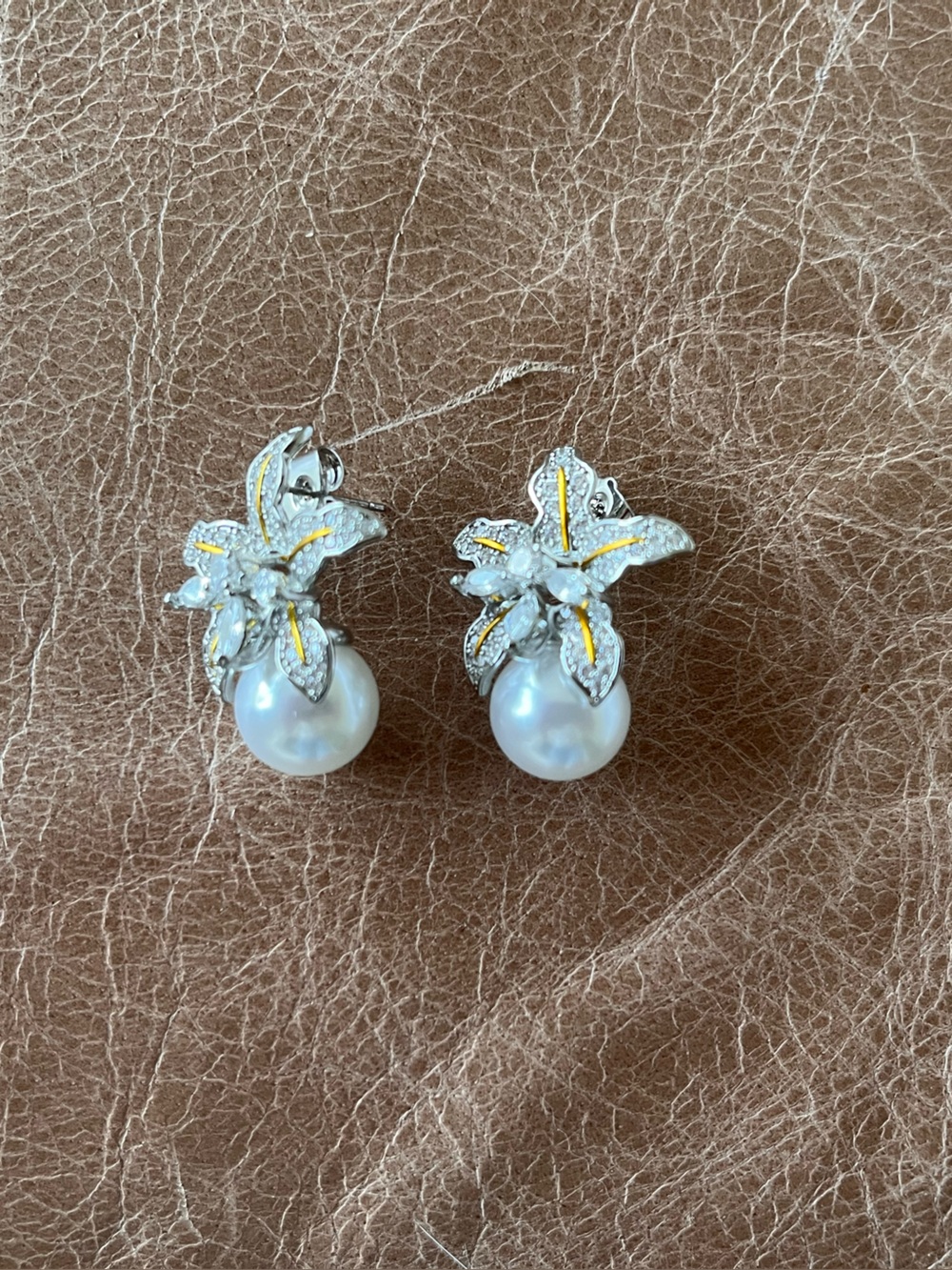 Faux Pearl and Floral Crystal Stud Earrings - White Pearls